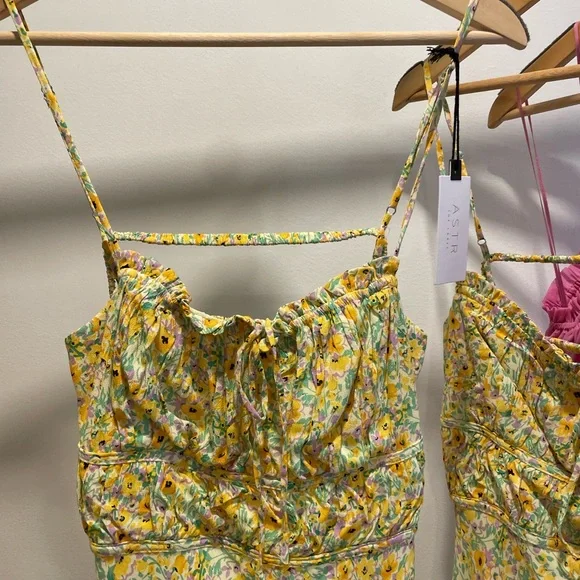 ASTR THE LABEL MARITZA DRESS YELLOW GREEN DITSY - Picture 5 of 6